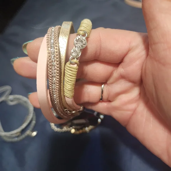 Bracelet bundle - Picture 2 of 4